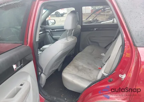 2011 Kia Sorento Lx from USA, damaged, VIN 5XYKT3A13BG082313